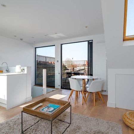 Guestready - Top Floor West Kensington Home Londra Dış mekan fotoğraf